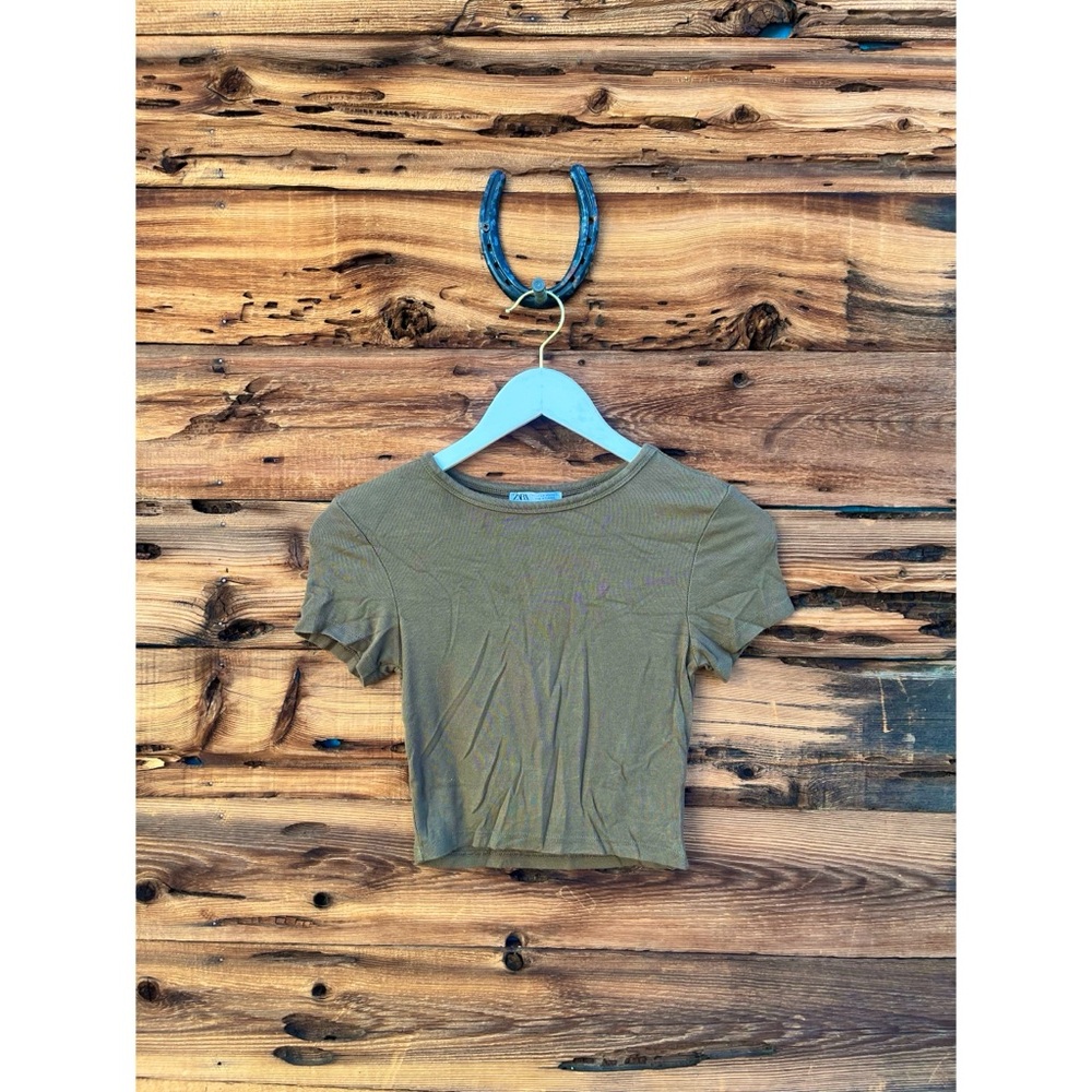 ZARA | Olive Short Sleeve Cropped T-Shirt M